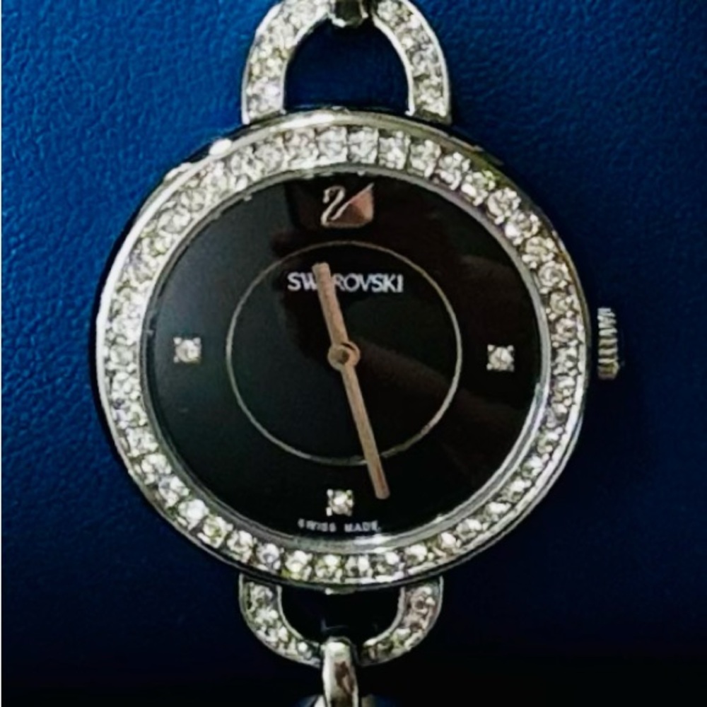 Swarovski Aila Ladies Watch 109437 new with tags box and papers